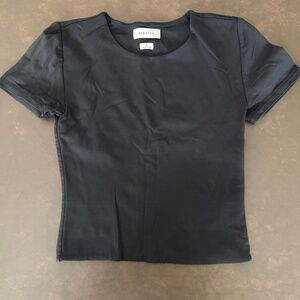 Aritzia Babaton Contour Cropped Shirt - Black size Small